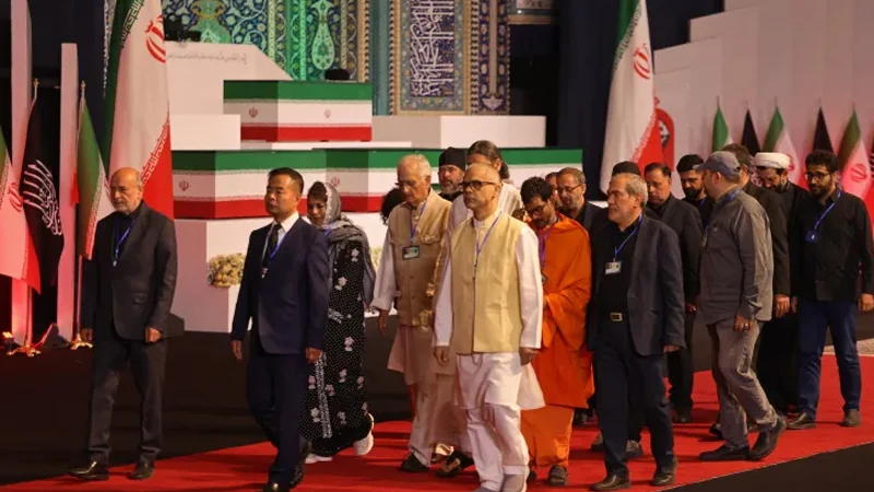 খামেনির জানাজায় যোগা দিয়েছেন যেসব বিশ্বনেতা