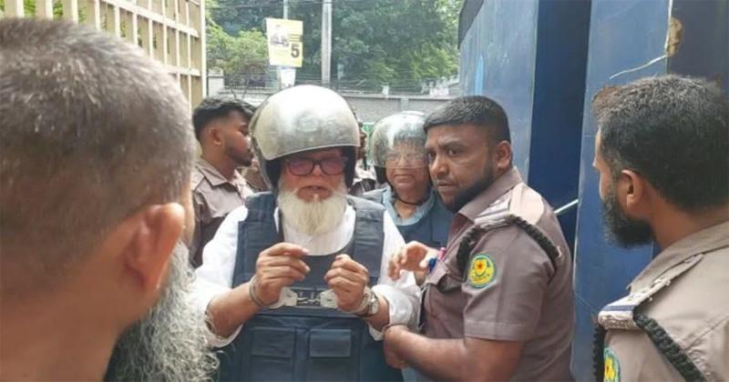 ‘এই গরমে এসব পরে মরেই যাব’