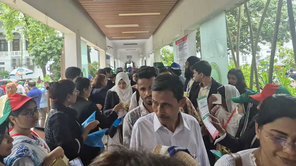 সুপ্রিম কোর্ট বার নির্বাচনে চলছে শেষ দিনের ভোটগ্রহণ
